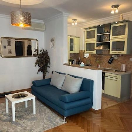 Apartment Carpe Diem In Belgrado Esterno foto